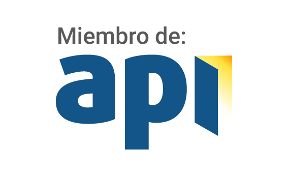 Waarom kiezen voor een API-gecertificeerde makelaar bij de aanschaf van vastgoed in Spanje?